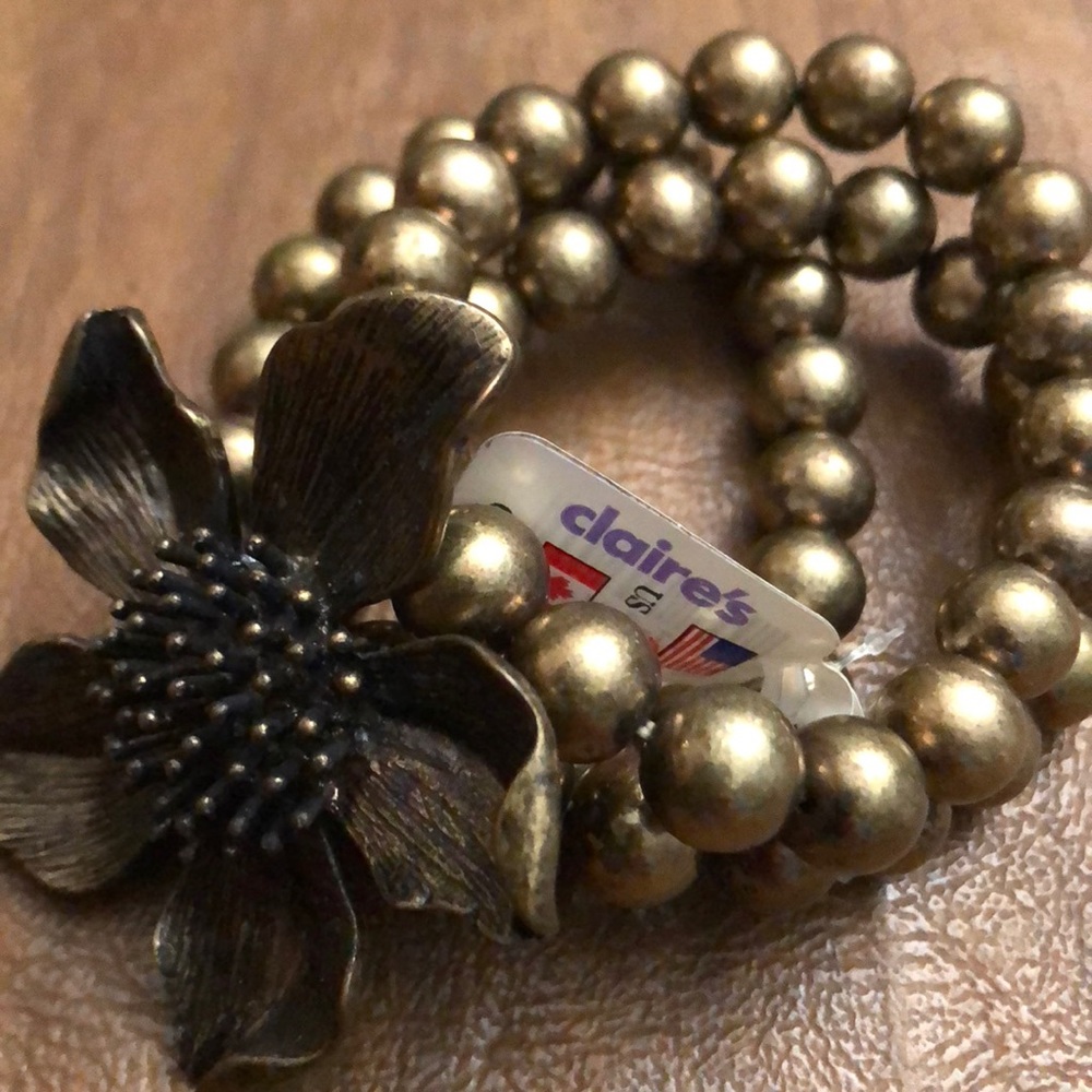 Claire’s bracelet